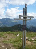 17 ...e croce in vetta al Sodadura